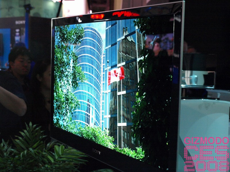 Illustration for article titled Sony 27-inch OLED Prototype Gallery